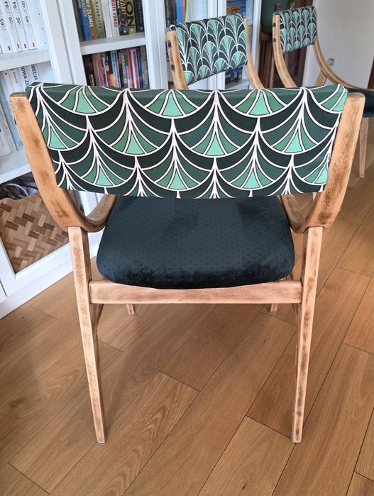 Krzesla skoczek, po renowacji - stan bdb, komplet 4 szt.