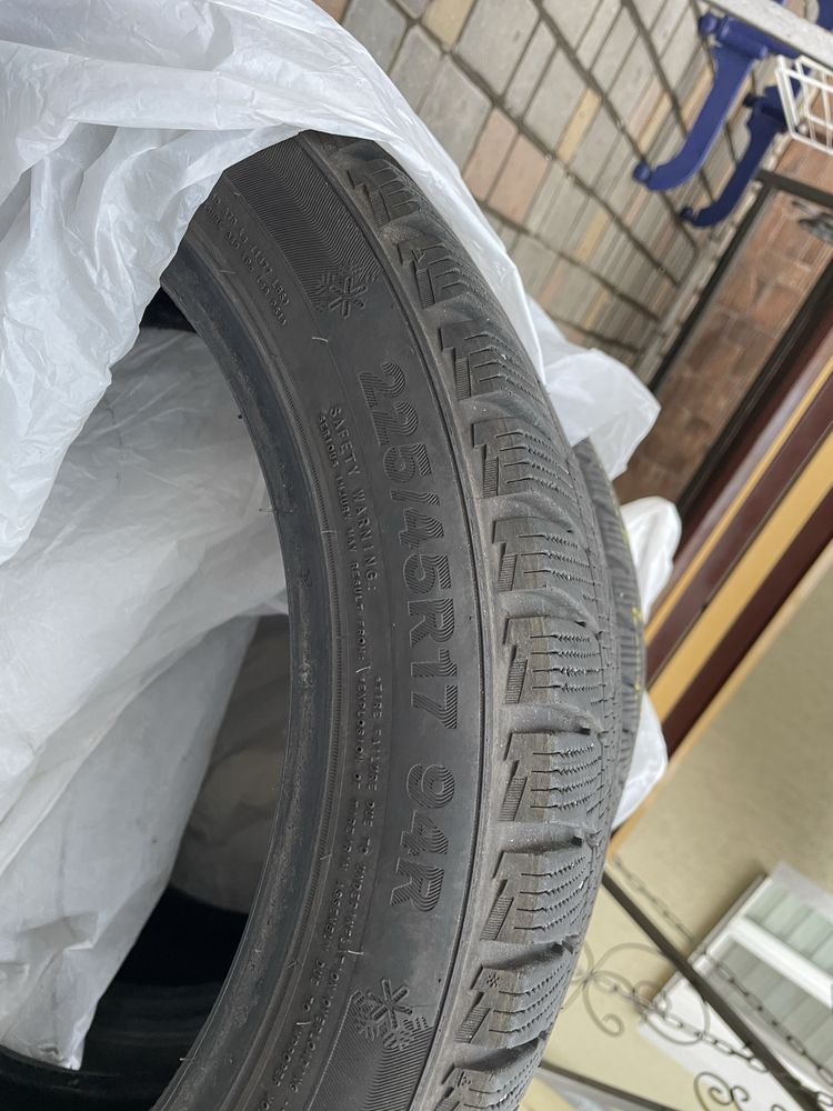 Triangle PL01 225/25 R17 зима