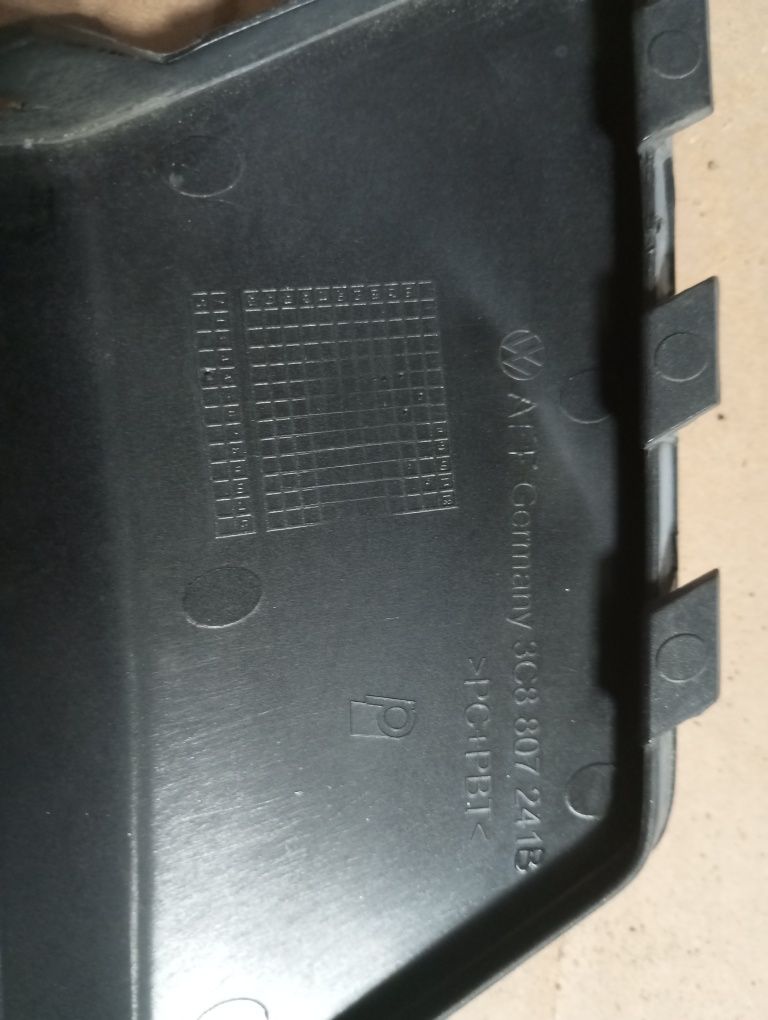 Заглушка фаркопа бампера vw passat cc 3c8807241b
