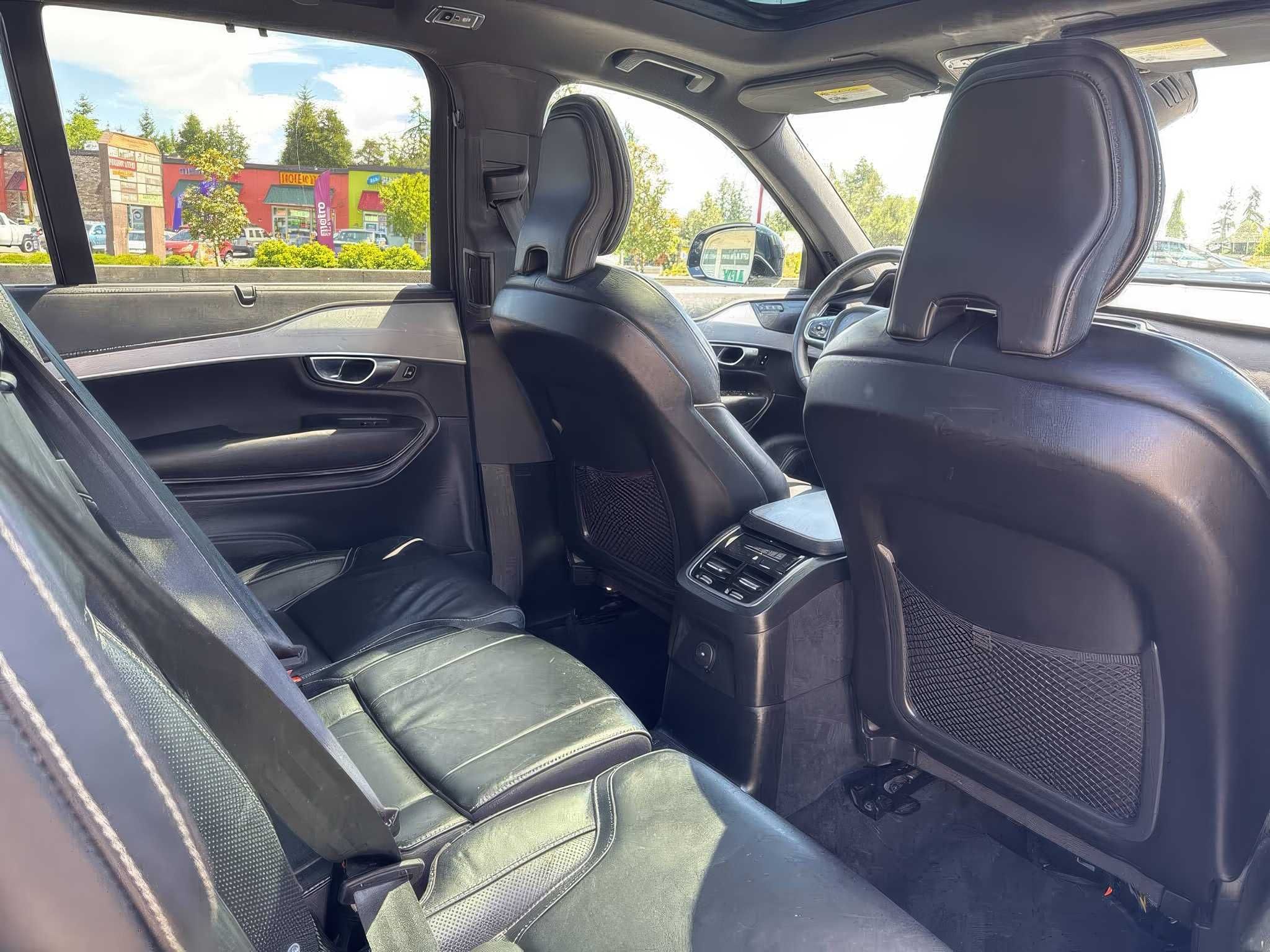 2022 Volvo XC90 Recharge R-Design Extended Range e