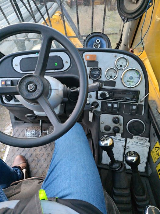 Ładowarka  JCB 535-125 - krajowa.