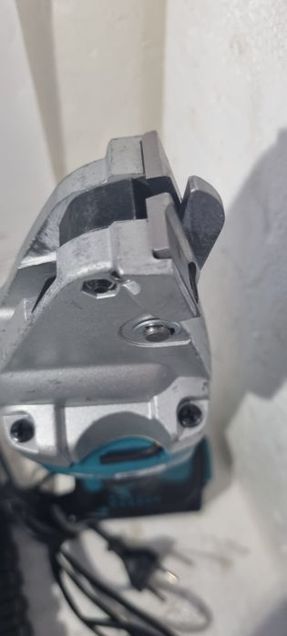 23r Nozyce do blachy Makita djs161