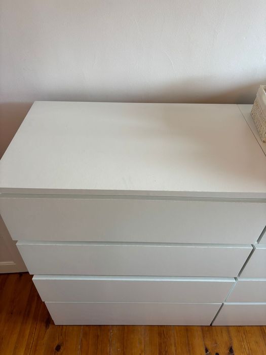 Cómoda 4 gavetas (MALM)