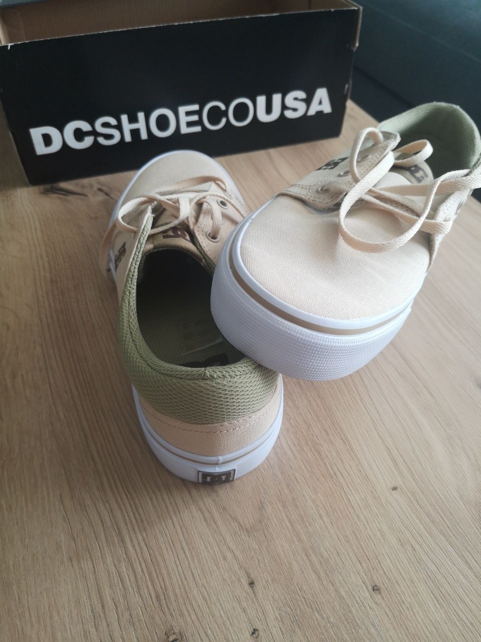 Buty dc shoes trase tx rozmiar 40 nowe sneakers  28 cm usa