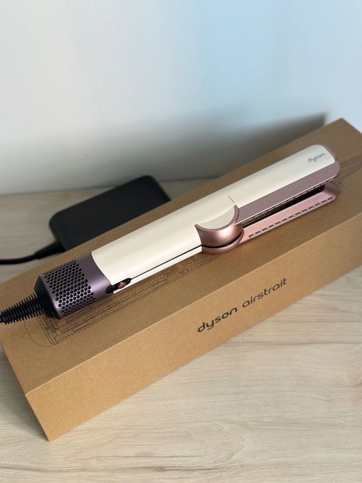 Dyson Airstrait / Дайсон еірстрейт 2025