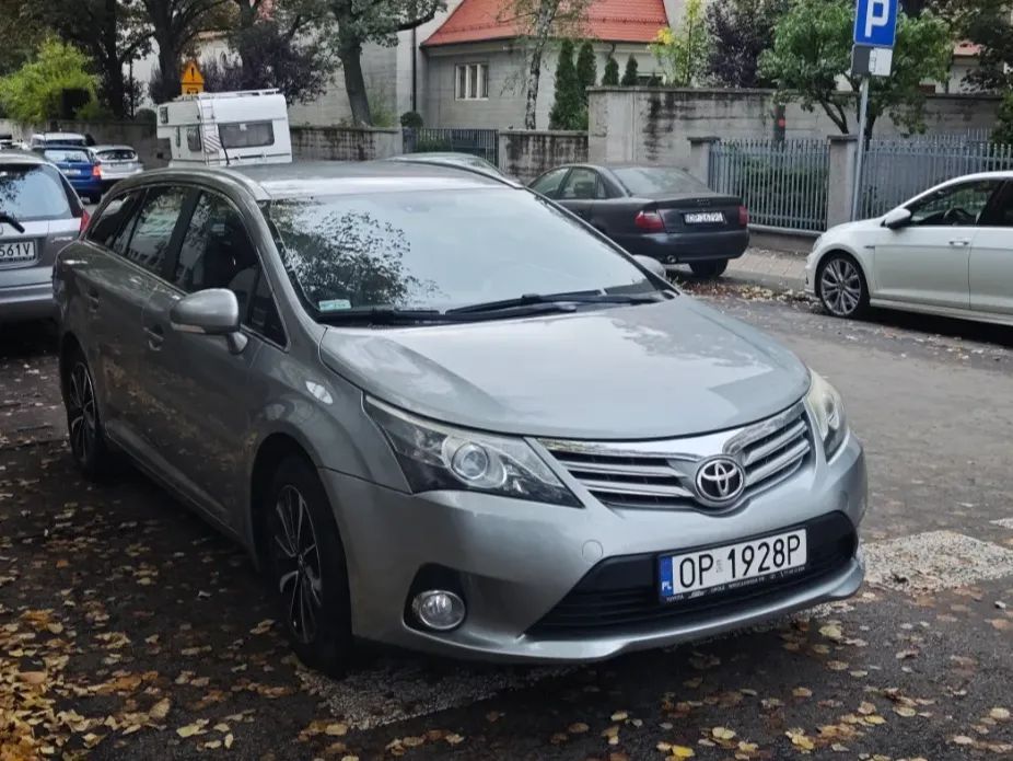 Toyota Avensis Toyota Avensis T27 1.8 Benzyna + LPG, 2013