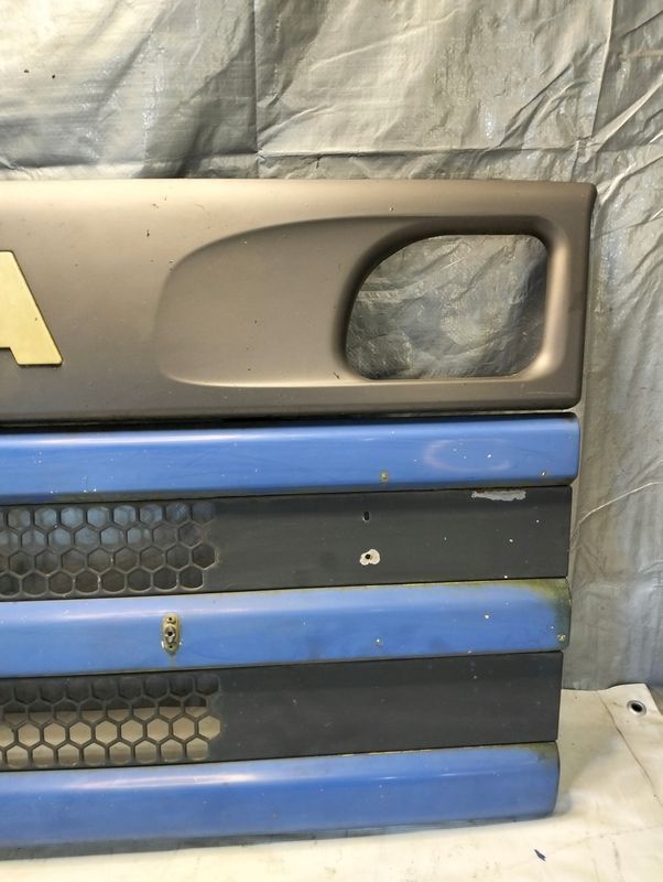 Atrapa Grill Maska Scania P94 Bd4/2000r S449