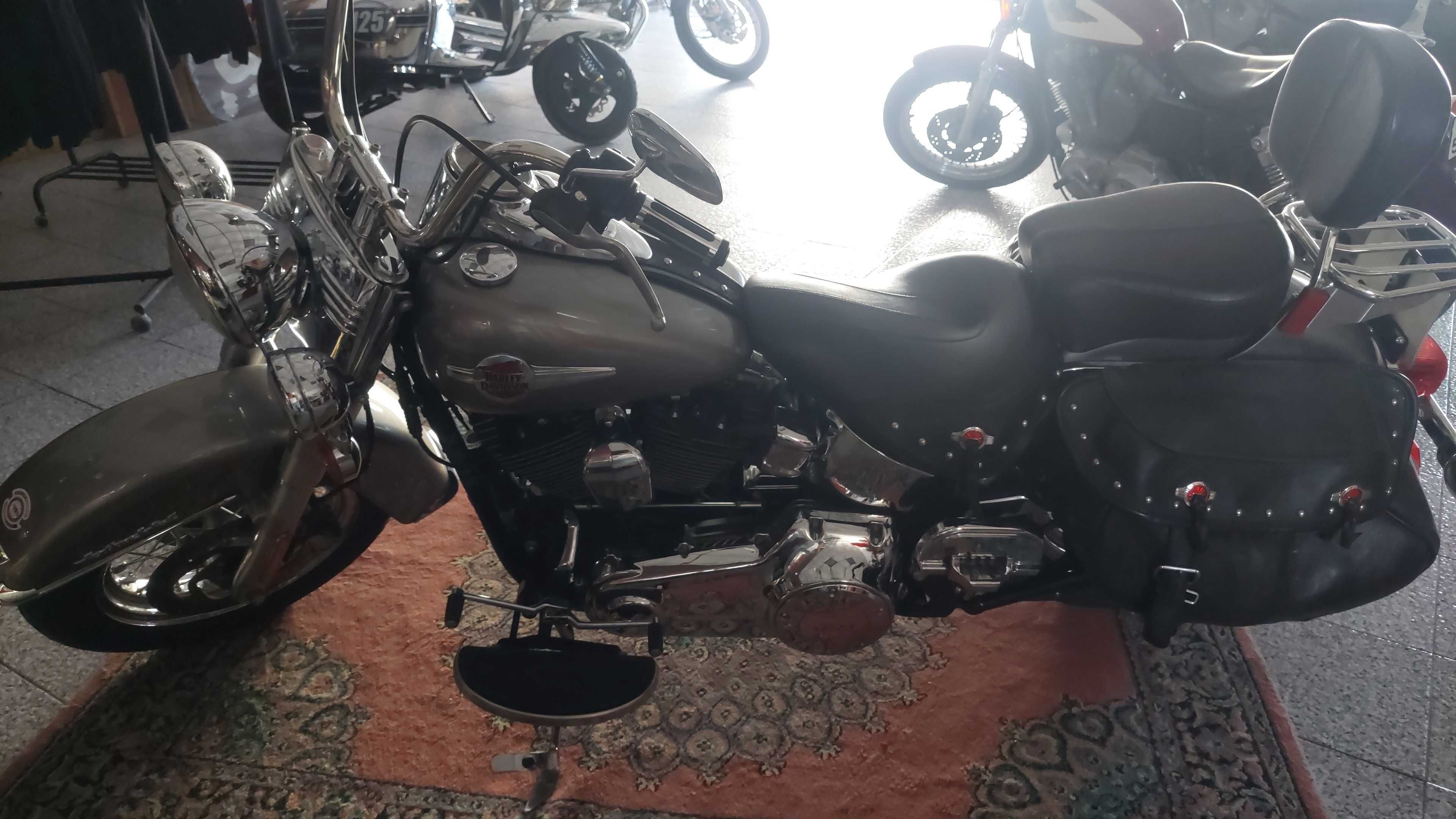 Harley Davidson Softail Heritage 103