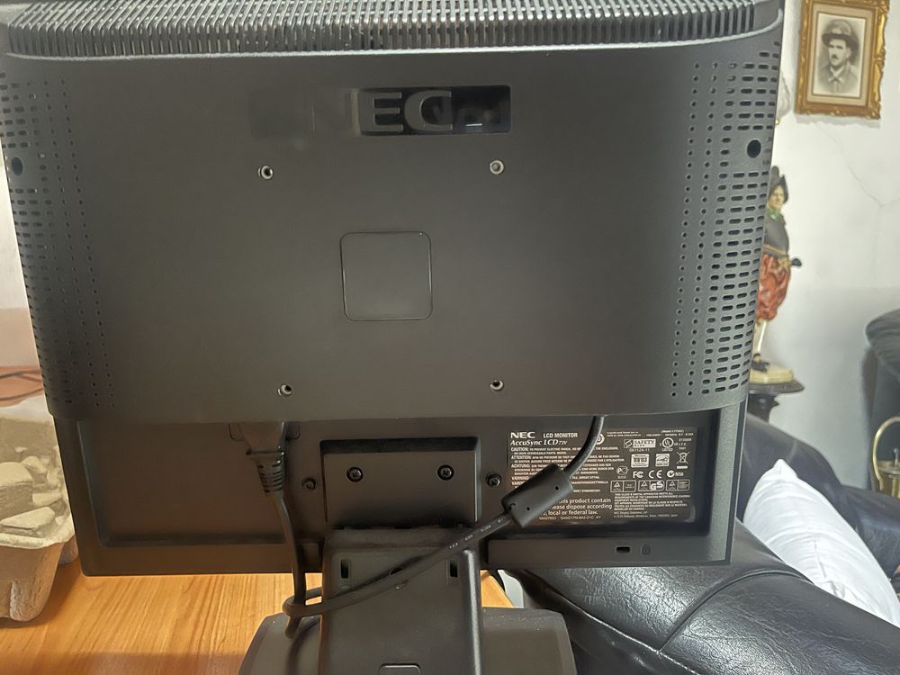 Monitor antigo em bom estado