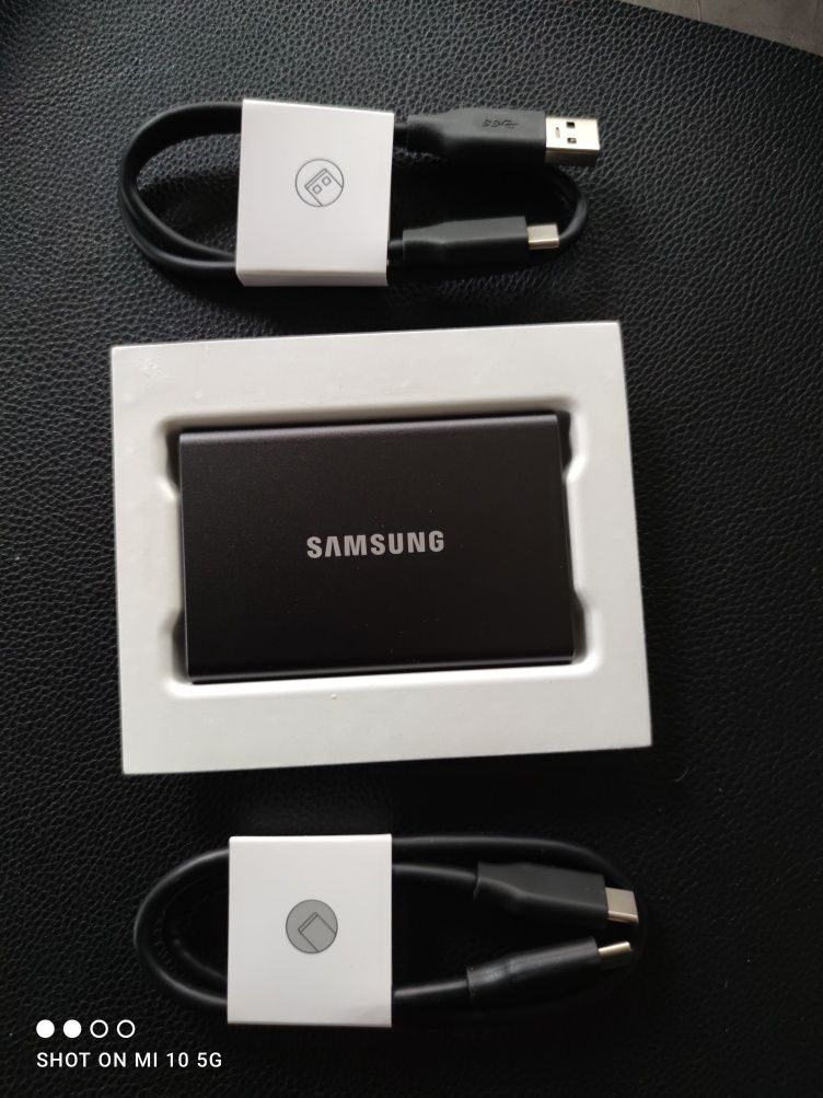 T7 Samsung, pamięć zewnętrzna 500Gb.