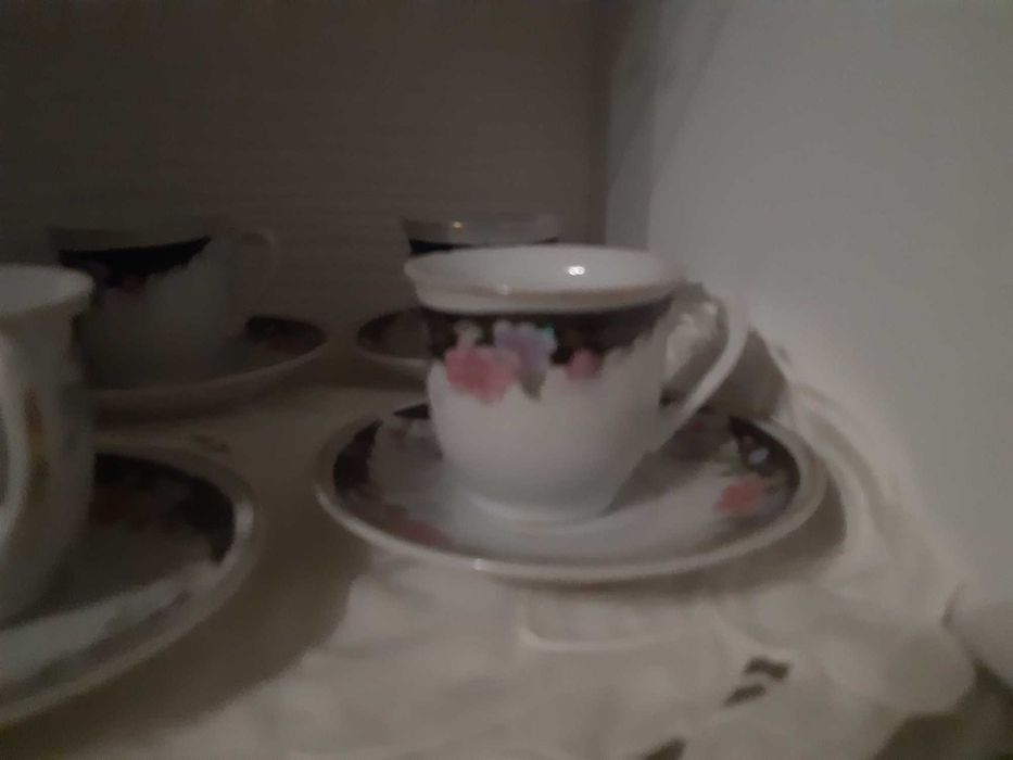 Komplet filizanek do espresso.