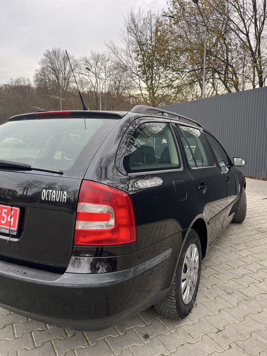Продам Шкоду Октавію