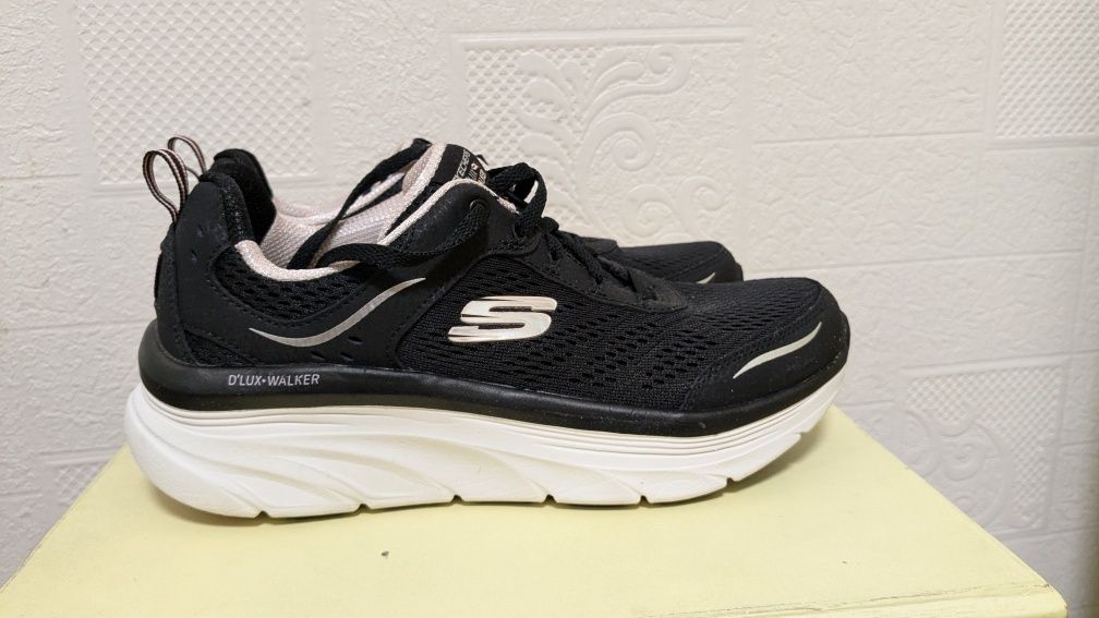 Жіночі кросівки SKECHERS chodzenia D'LUX Walker