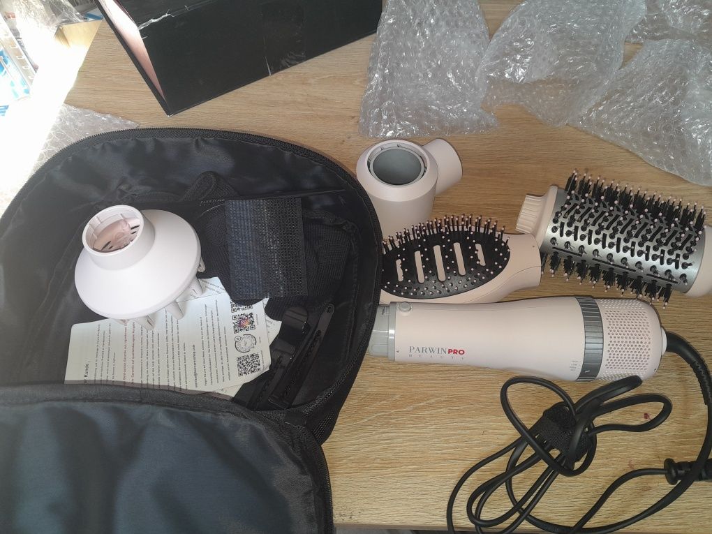 Zestaw do stylizacji włosów parwin pro beauty 4 w 1  1000w ab0319-4p