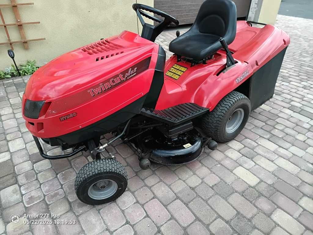 Sprzedam kosiarkę traktorek TwinCut plus
