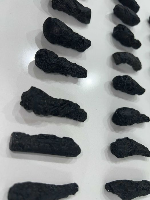 lote de 24 pedras de lava (vulcânicas) Lindíssimas