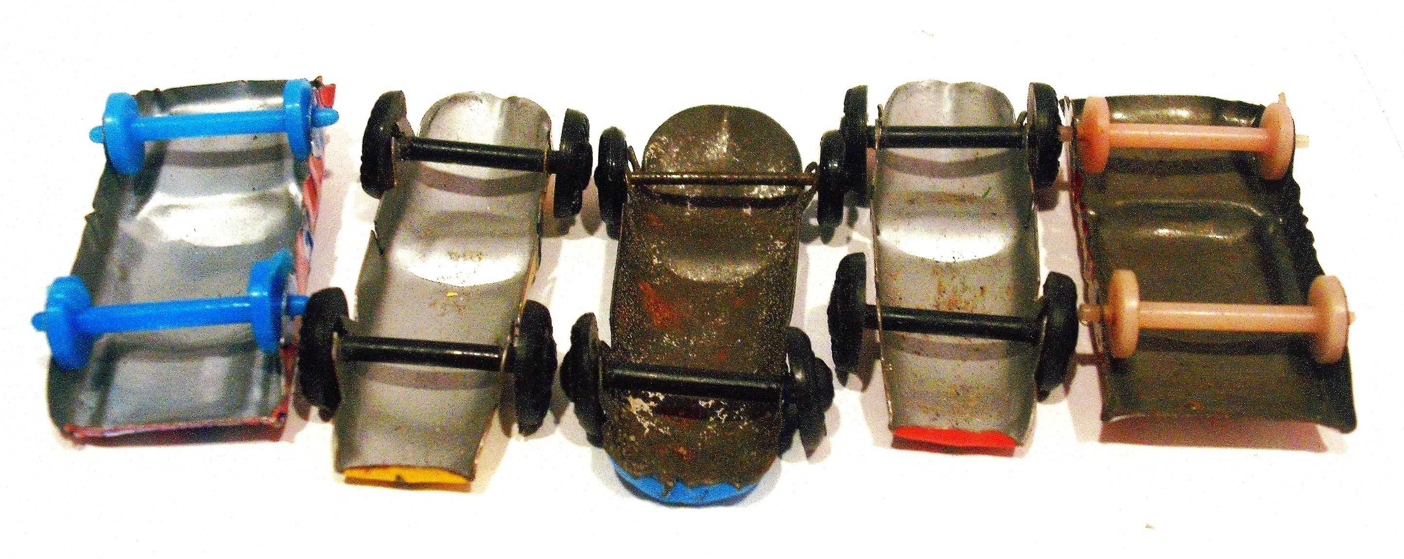 5 Carros em chapa Japoneses antigos