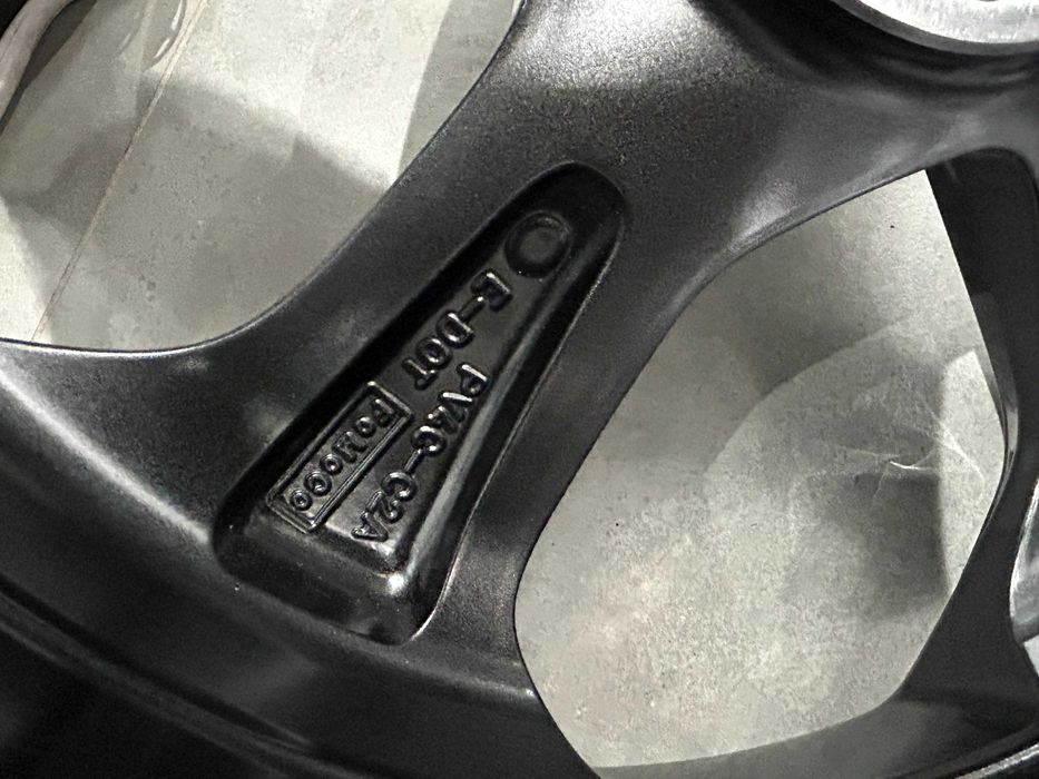 Oryginalne felgi aluminiowe 18 5x108 Ford C-Max Focus Mondeo Kuga Tour