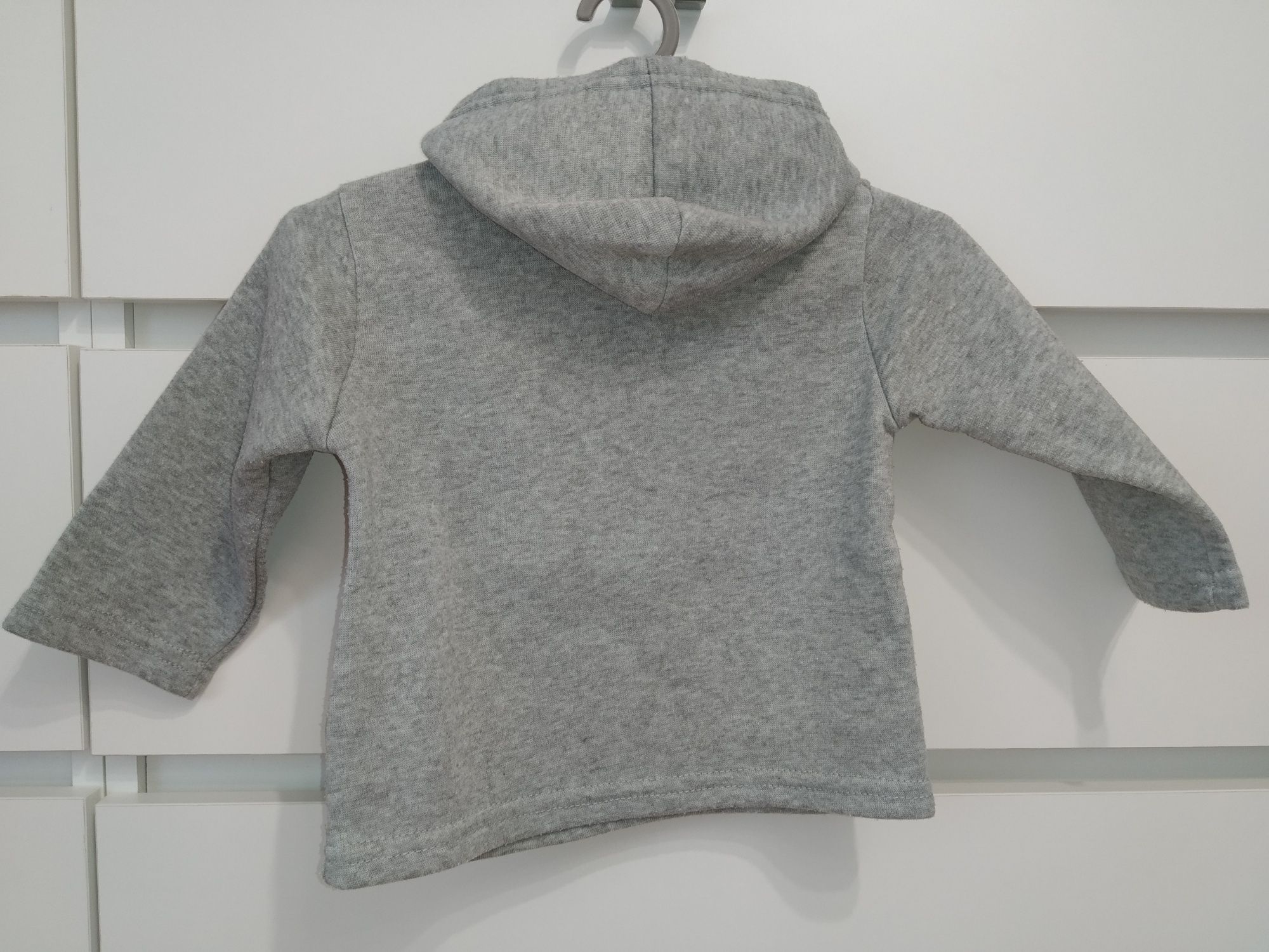 Bluza siwa z kapturem z myszką dla dziewczynki Pepco rozmiar 74 cm