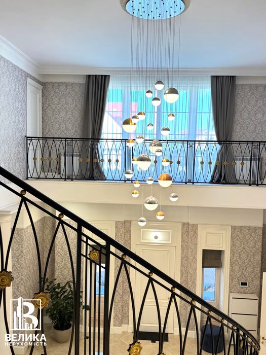Продаж неймовірного будинку 680м² з басейном гараж Крюківщина Київ 4км