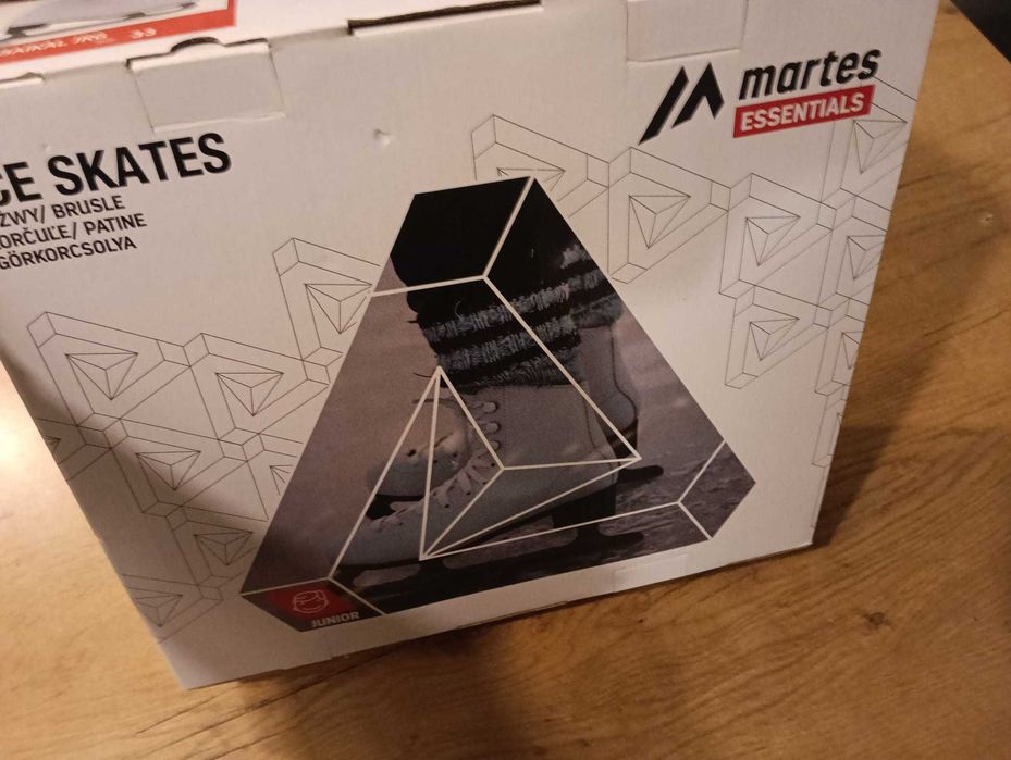 Łyżwy figurowe jak nowe