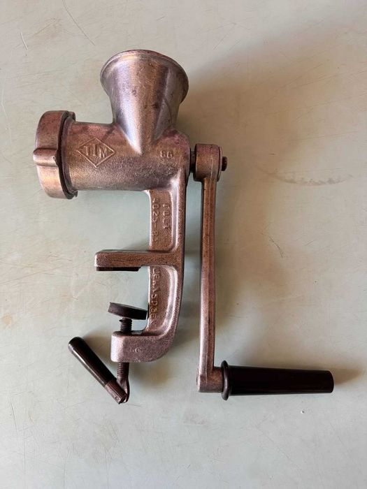 Мясорубка ручная