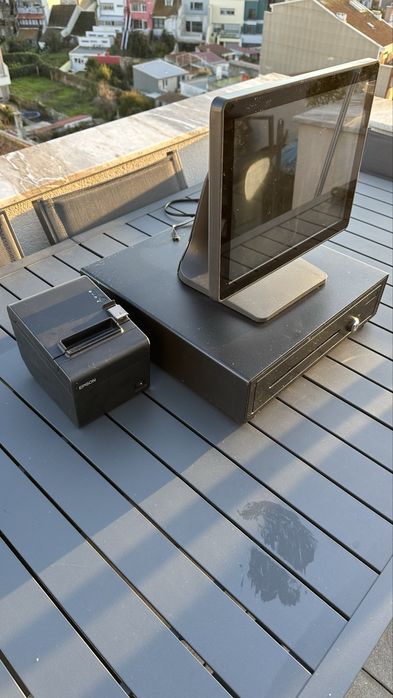 Sistema POS completo com monitor táctil, gaveta e impressora Epson