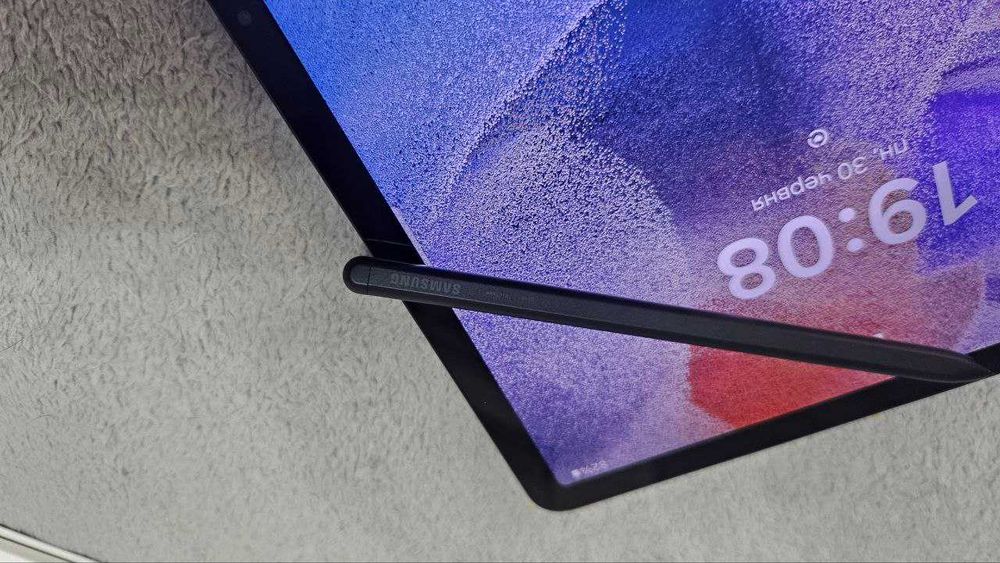 Подам планшет Samsung Galaxy Tab S7 FE