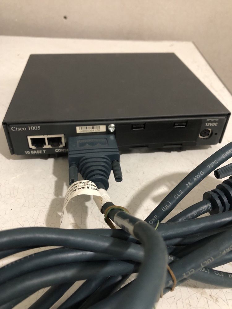 Маршрутизатор Cisco 1005