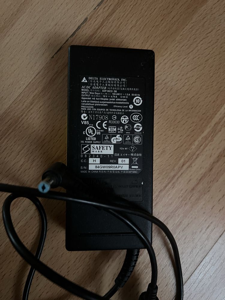 Зарядка ноутбука asus, acer, fujitsu, toshiba, hp