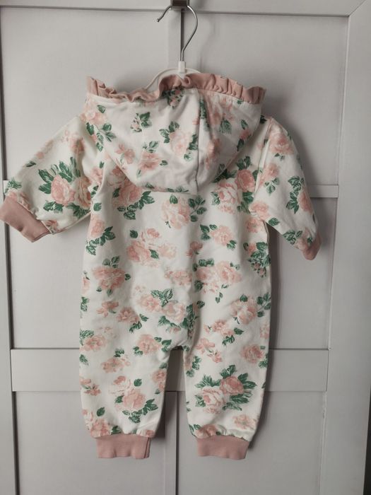 Sprzedam kombinezon wiosennu +czapka i chustka