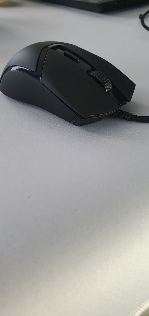 Mouse: Razer cobra