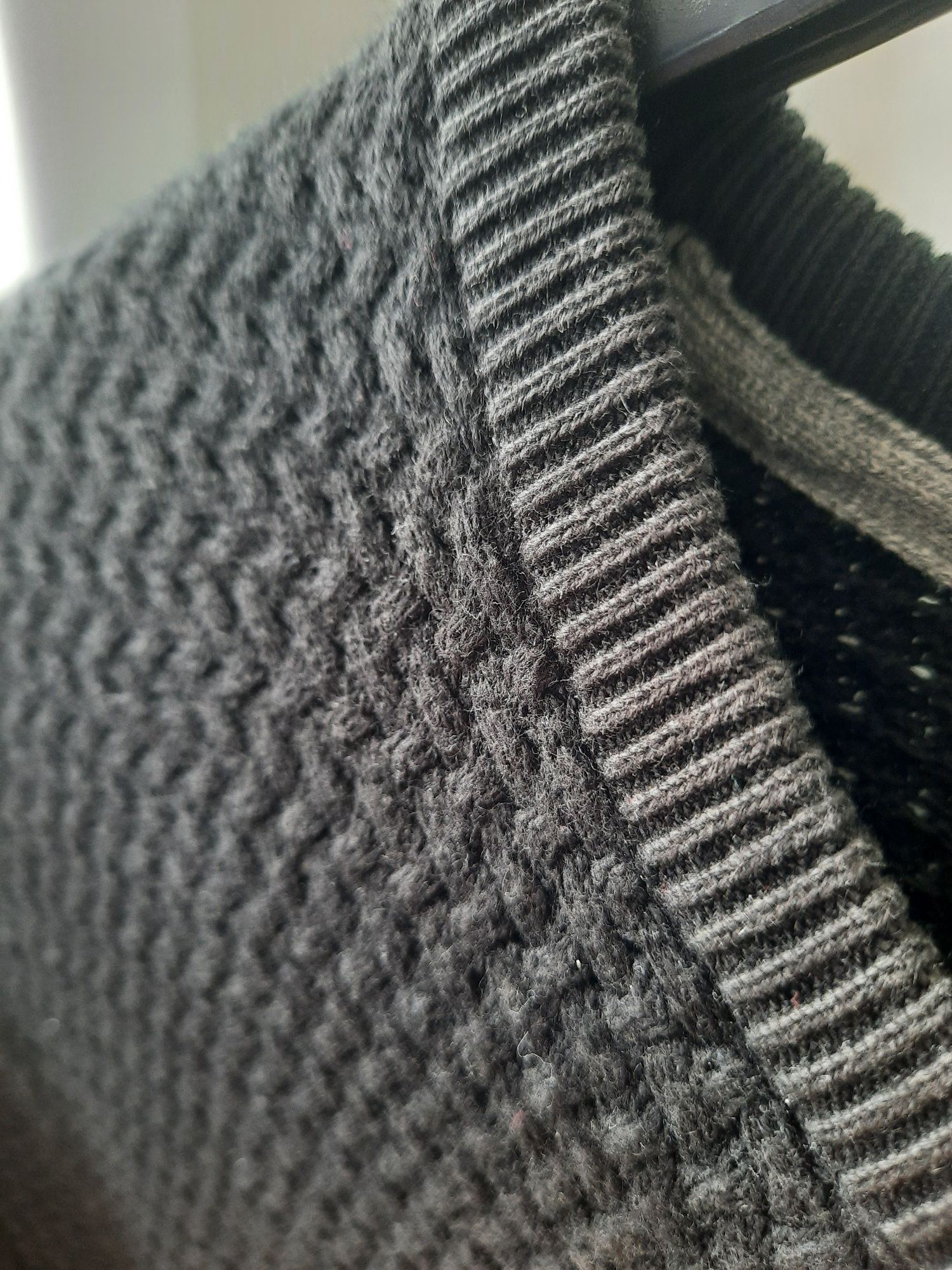 Sweter męski czarny premium 100% bawełna. Marks&Spencer  Rozmiar M /L.
