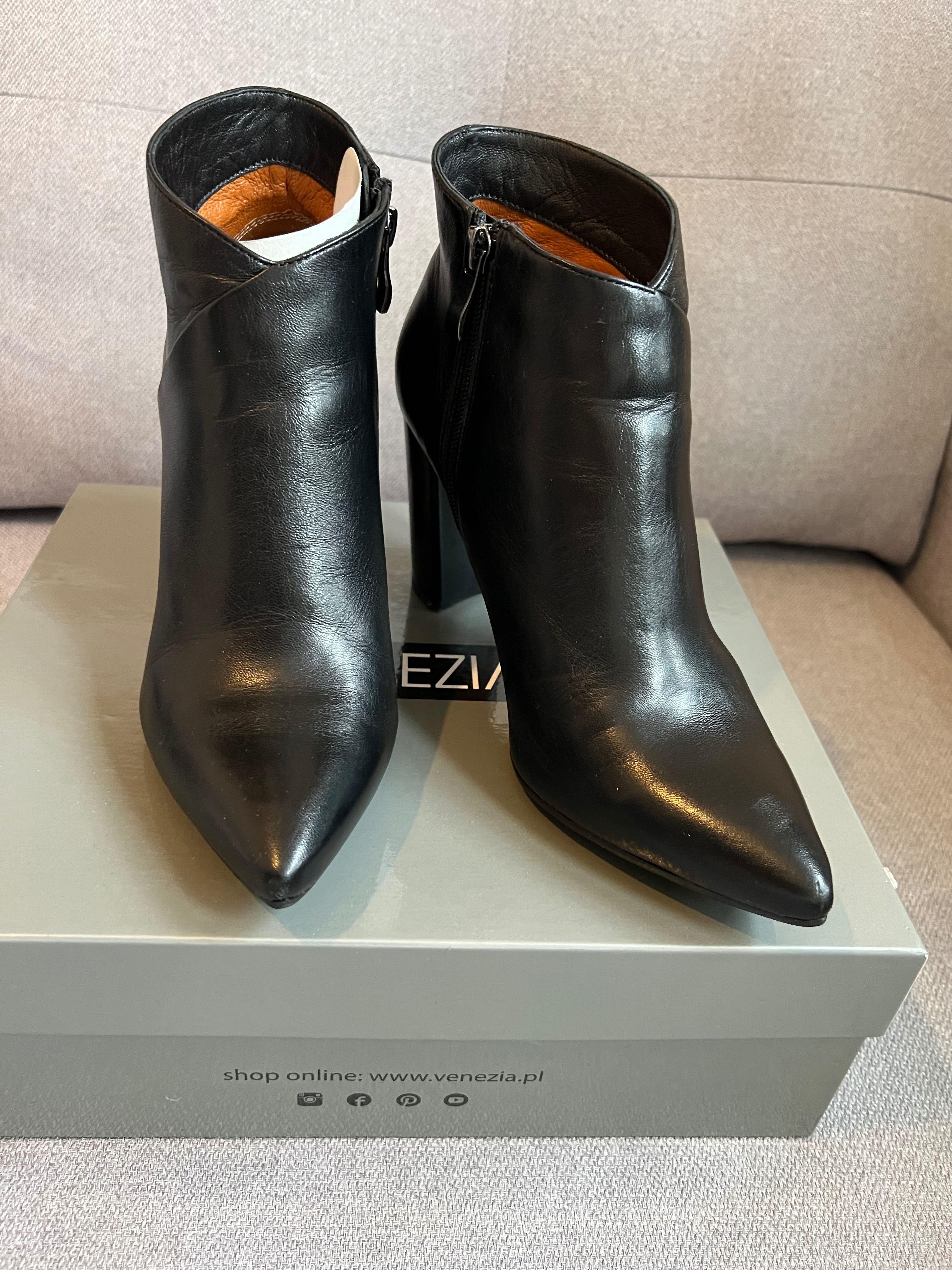 Czarne Botki na obcasie r. 38 Venezia