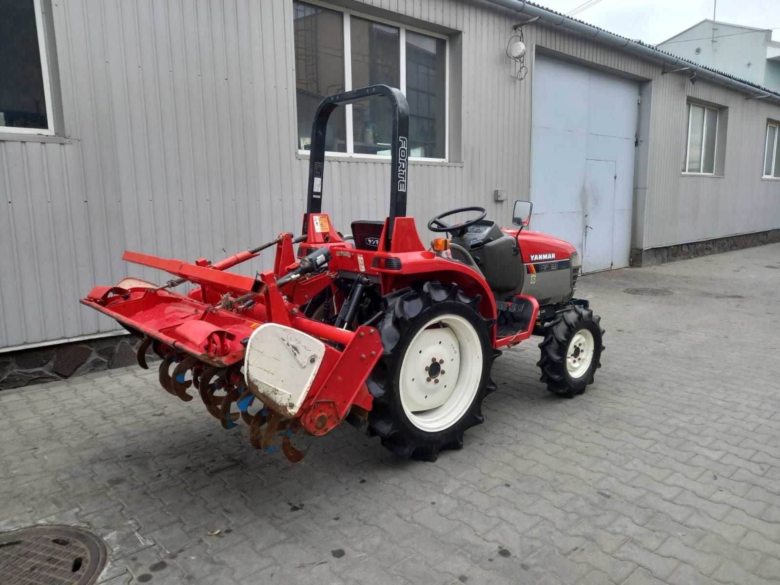 Japoński traktorek Yanmar AF 18 z glebogryzarką 4x4 18 KM Rewers