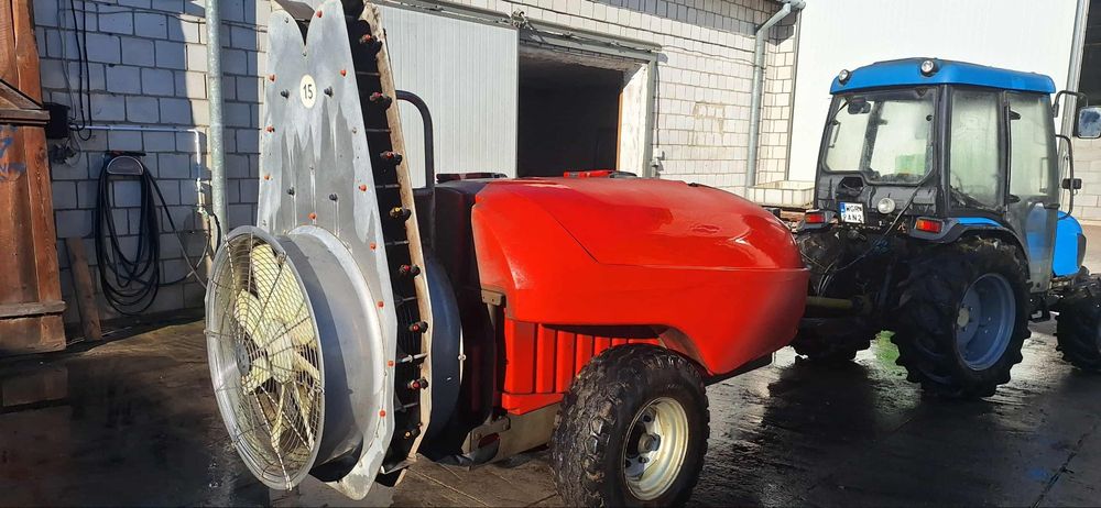 Opryskiwacz sadowniczy Dragone 1500 L