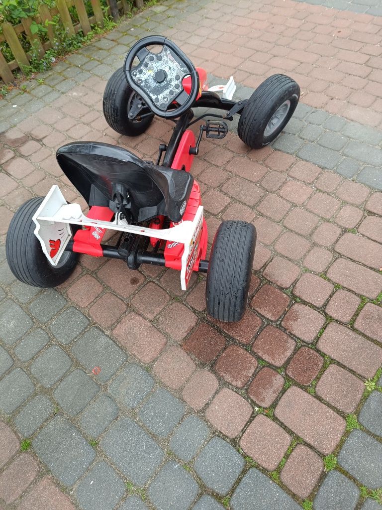 Gokart na pedały koła pompowane