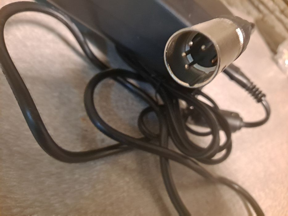 Ładowarka do roweru elektrycznego