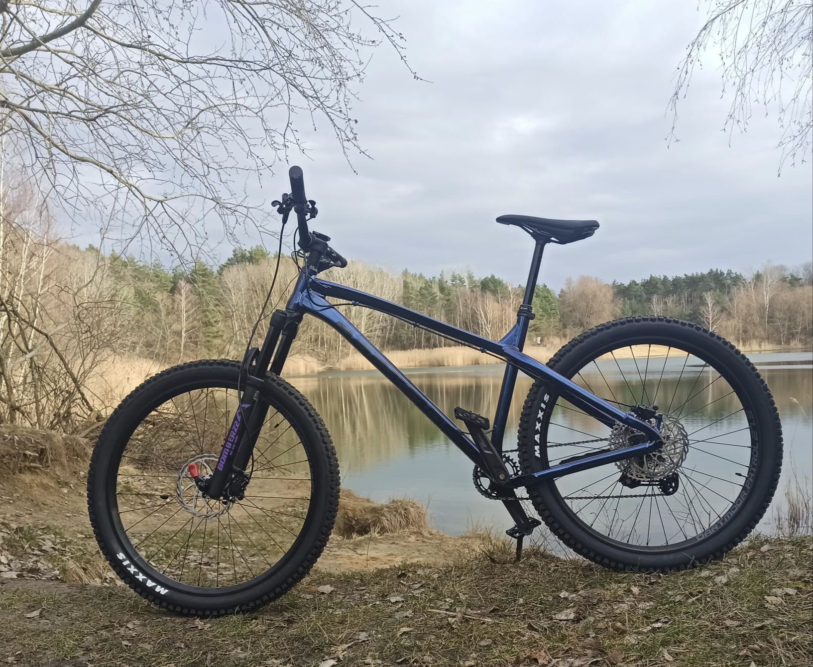 Rower MTB Dartmoor Primal Pro 27.5 opony MAXXIS CONTINENTAL kask