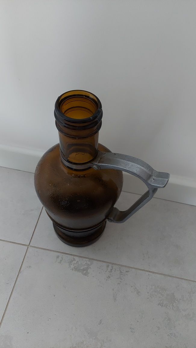 Duża butelka do piwa