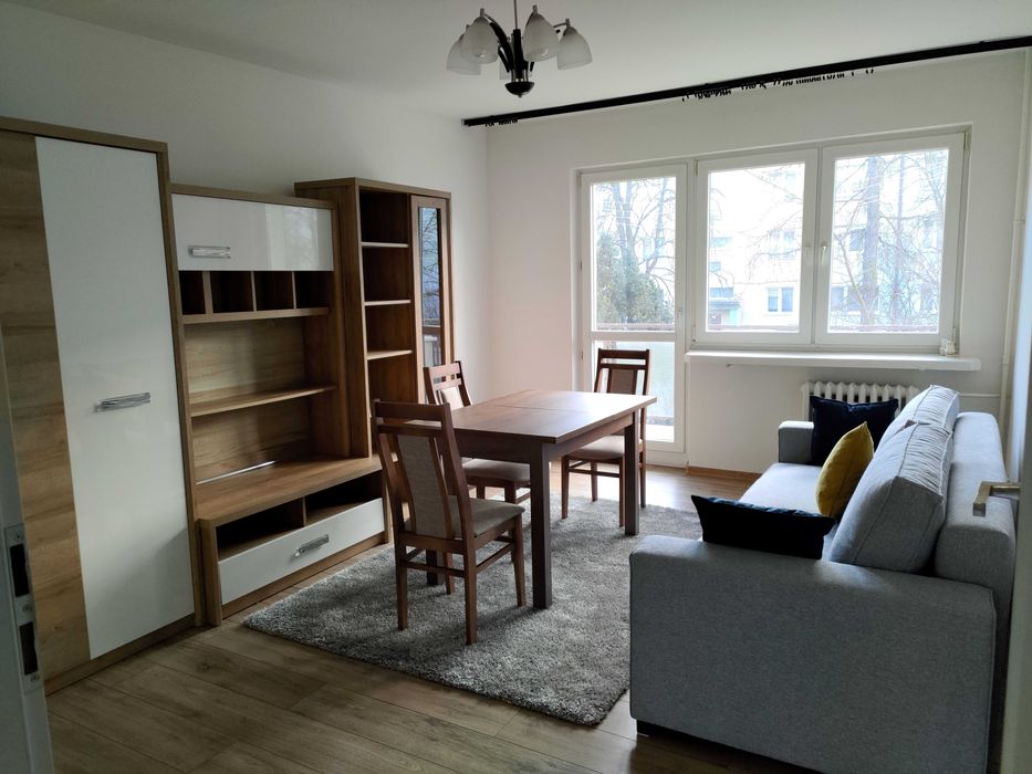 Sprzedam mieszkanie - 1. piętro, OSIEDLE, 2 pokoje, balkon, piwnica