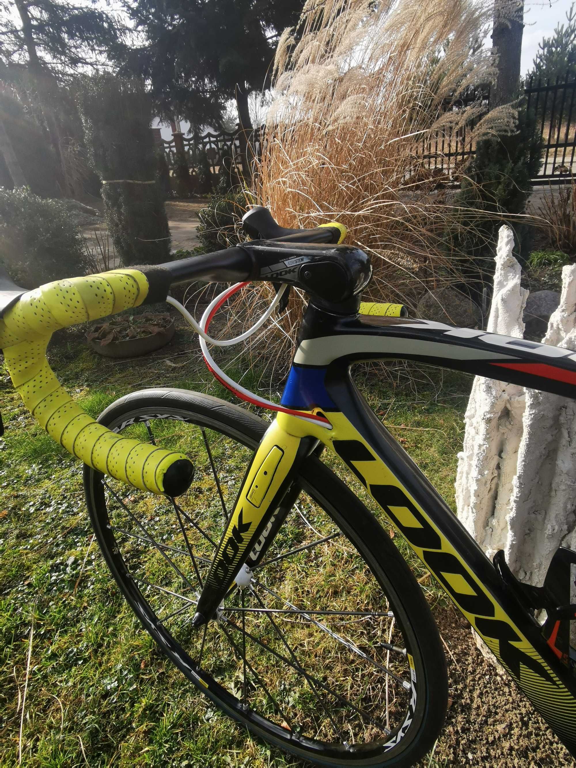 Look 695 ful carbon