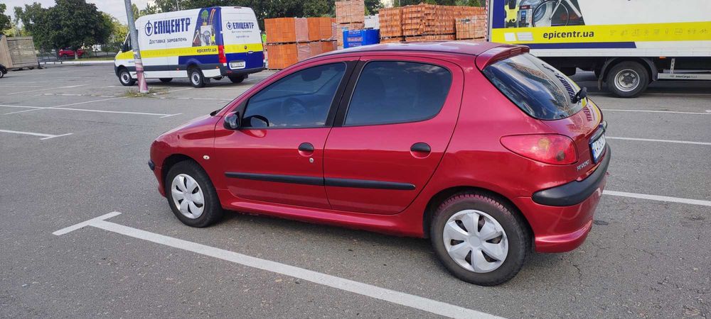 Peugeot 206 1.4 бензин з кондиціонером
