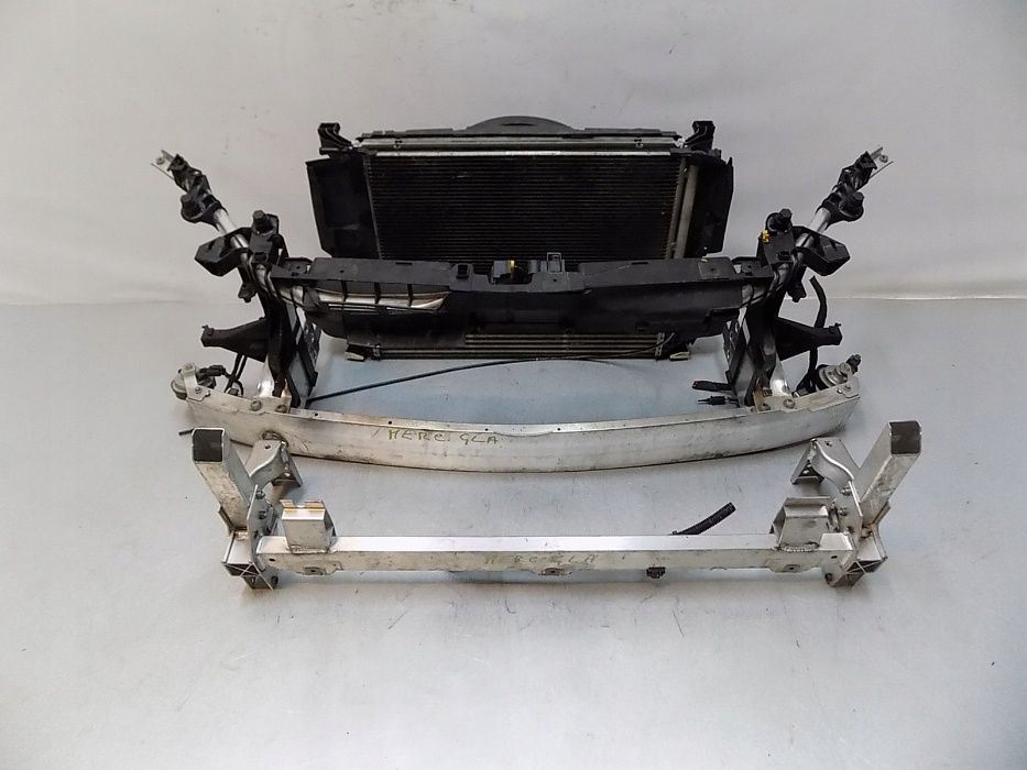 Бампер передний с разборки Mercedes GLC C253 X253 GLE C292 GLA X156 GL