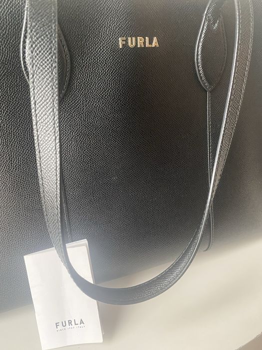 Carteira pele preta da Furla