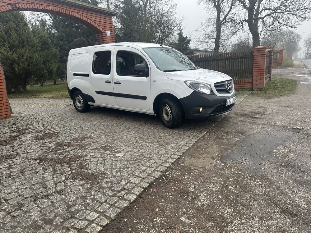 Mercedes Citan extralong długi 5 osb niski przebieg piękny navi kamera