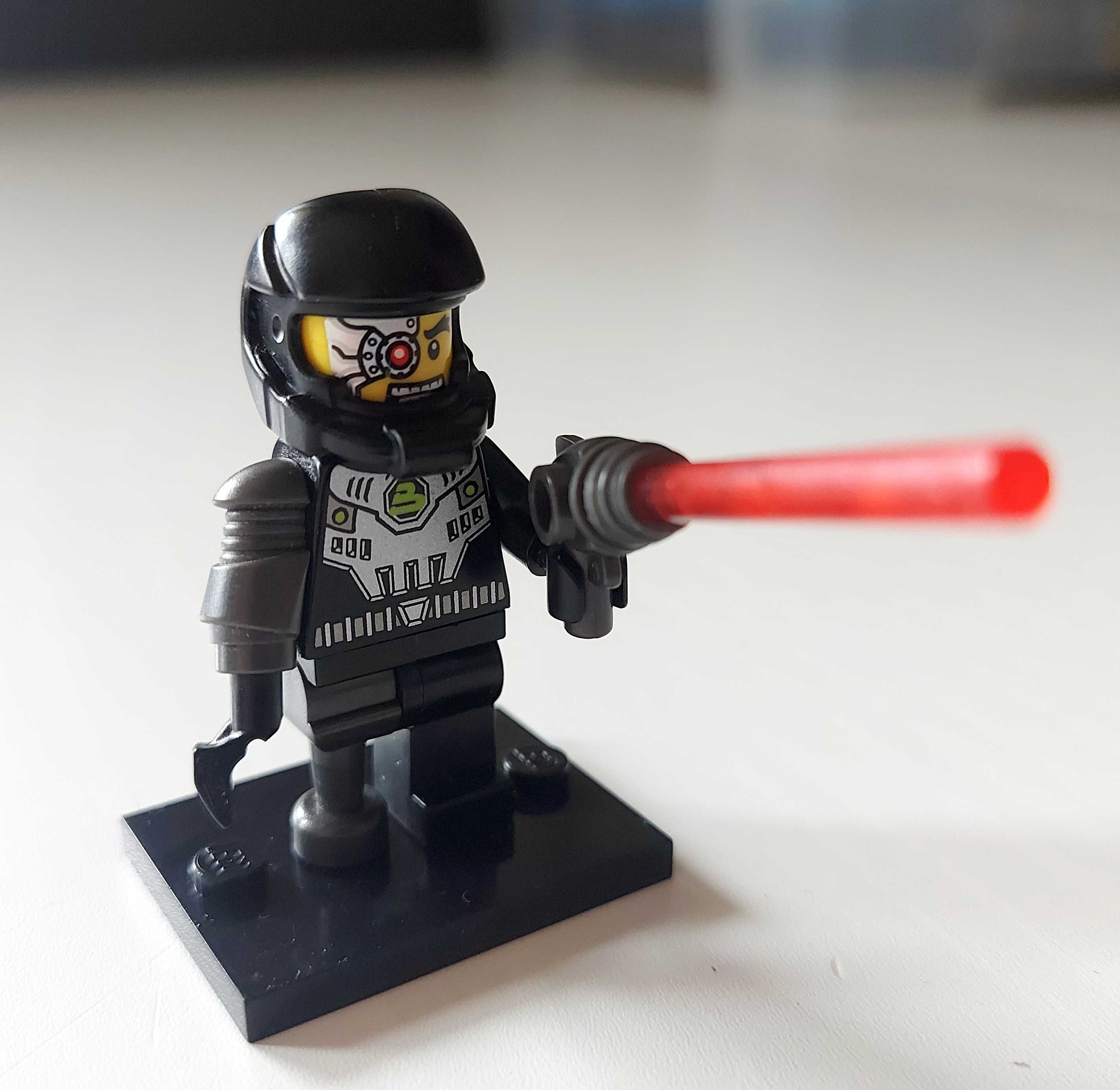 LEGO Seria 3 8803 minifigurka, ludzik -   CYBORG , SPACE VILLAIN