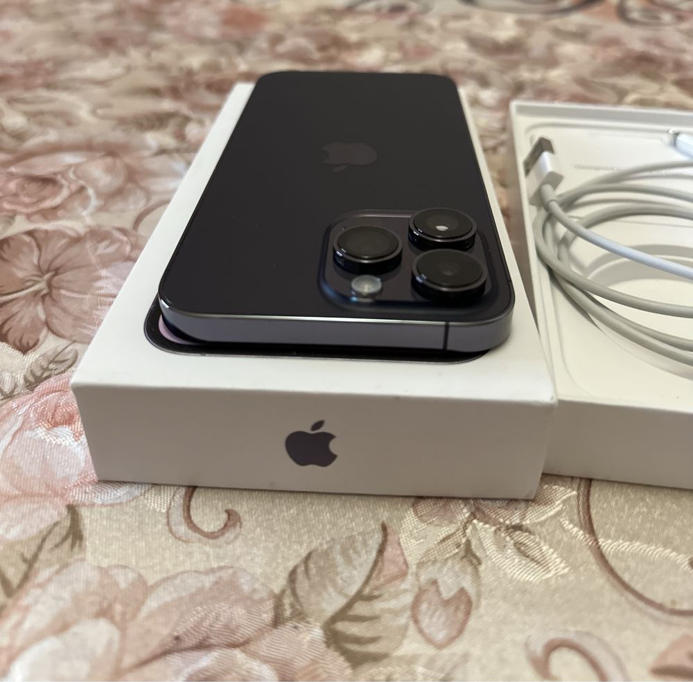 Продам свой Iphone 14 pro max eSIM deep purple Идеал