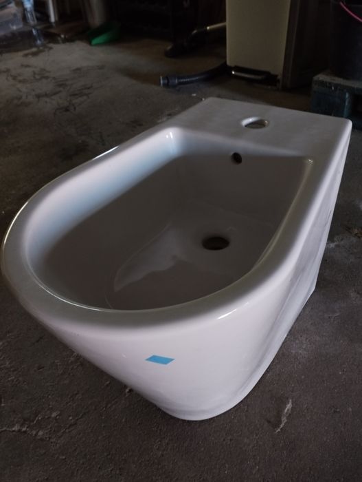 Bidé marca Sanitana - NOVO!