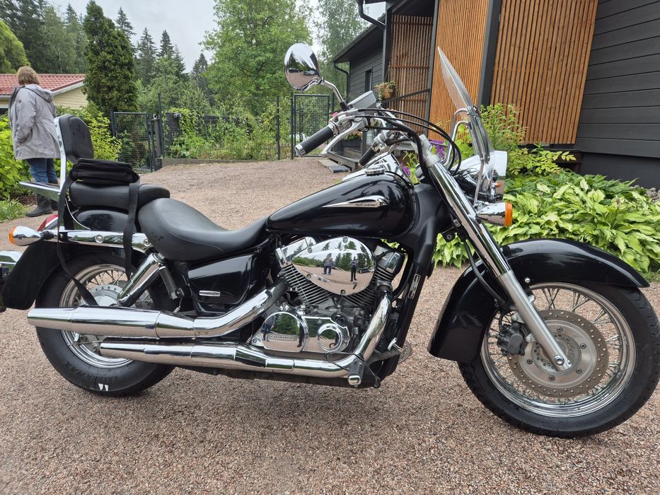 15000km wtrysk kardan  honda vt 750  jak nowy 70 sztuk